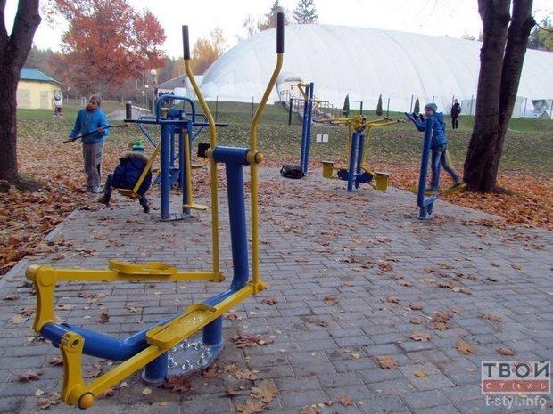 Установка уличных тренажеров