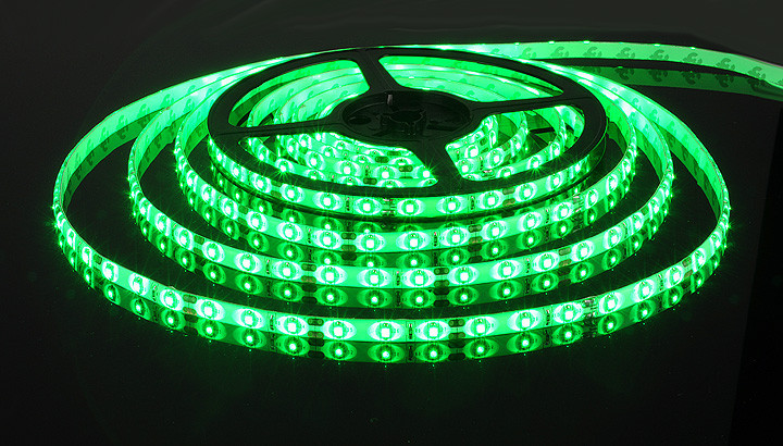 Светодиодная лента 3528/60 LED 4.8W IP65 [белая подложка] зеленый свет - фото 1 - id-p62523169