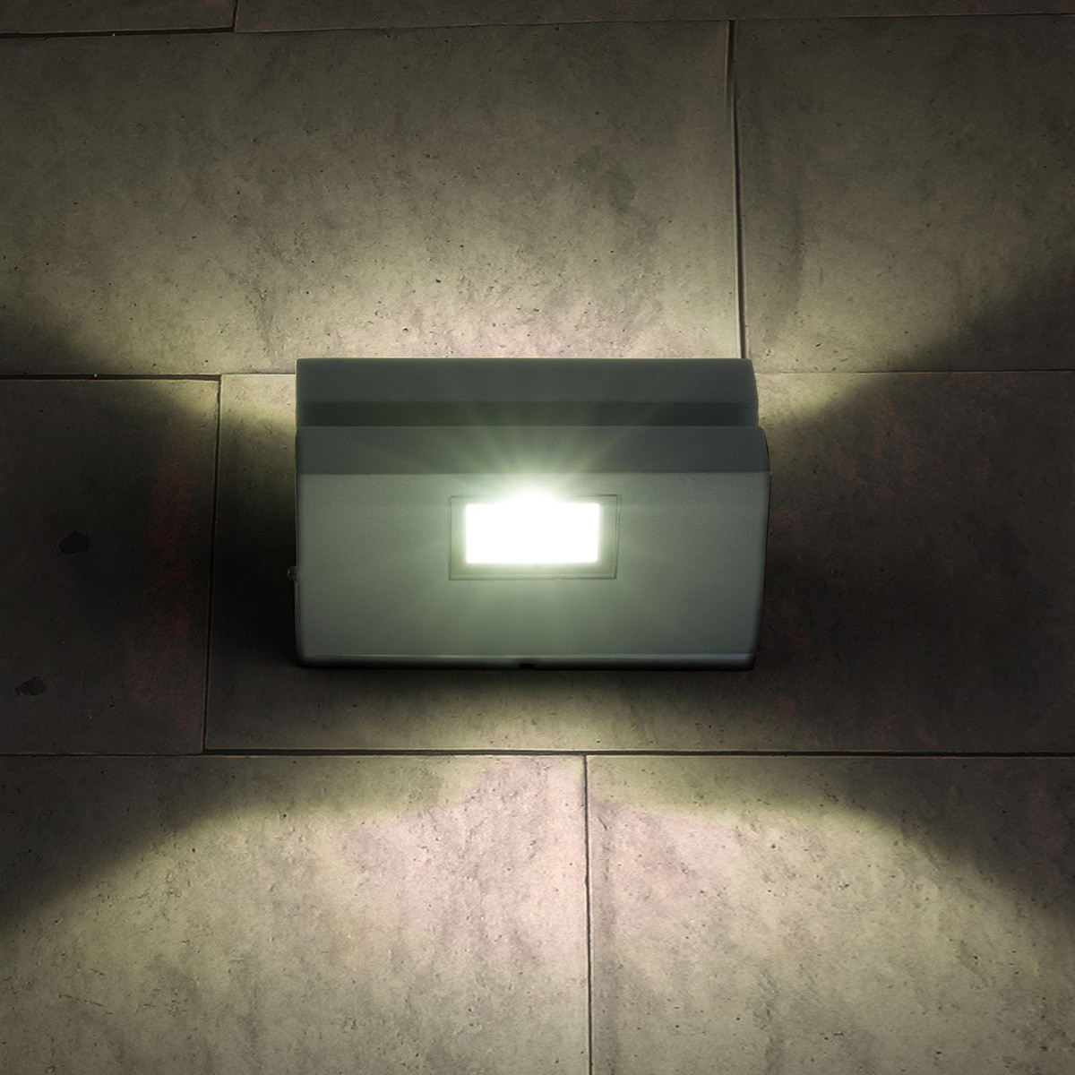Уличный настенный светильник 1611 Techno LED Nerey алмазный серый