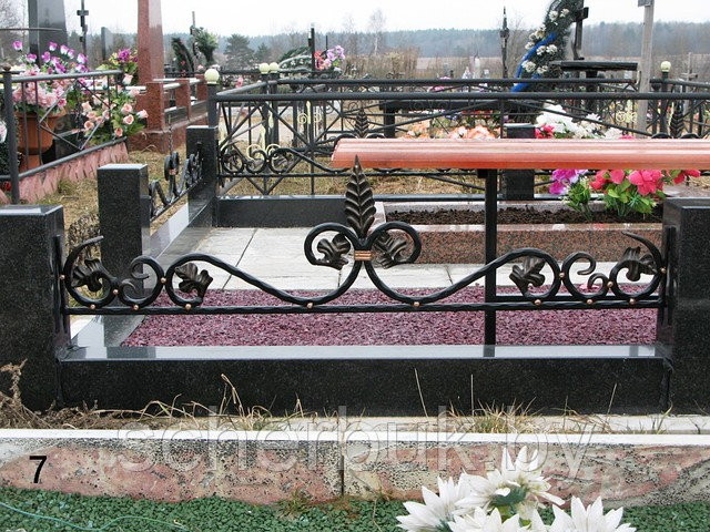 Кованная ограда для могилы