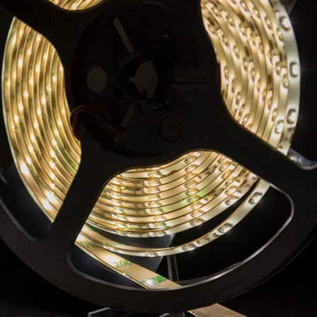 Герметичная светодиодная лента белого теплого свечения 3528 300 LED, IP 65, 4,8 Вт/м, 12V
, фото 2