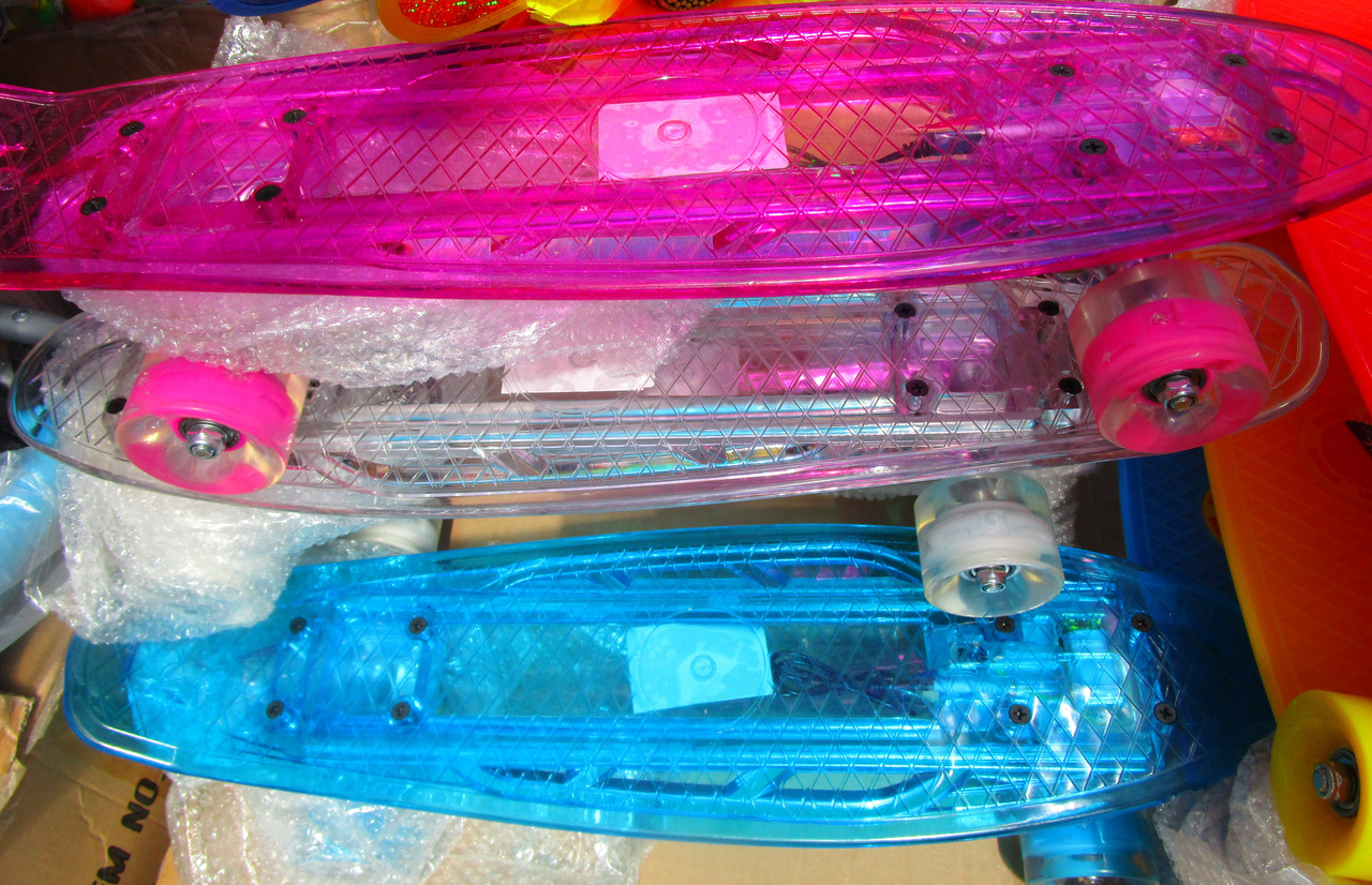 Пенниборд со светящимися колесами 56см (разные цвета) - фото 2 - id-p63020443