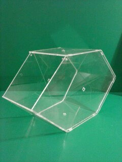 Контейнеры и подставки для продуктов