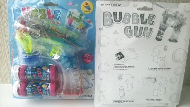 Игрушка пистолет для мыльных пузырей Bubble Gun со светом и музыкой 03888-1 - фото 4 - id-p64320020