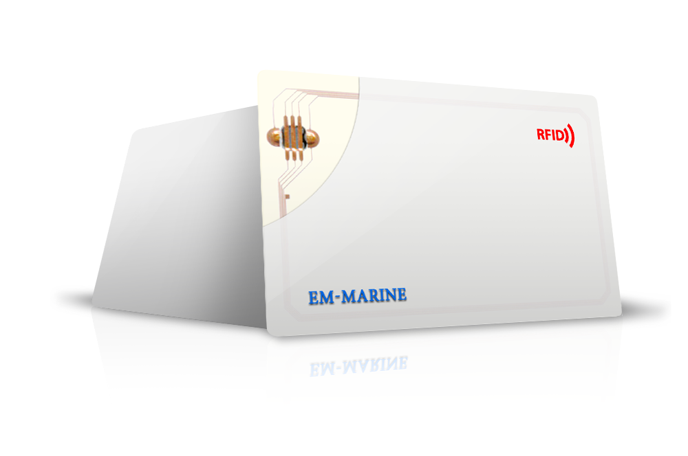 Чистая белая пластиковая карта с чипом Em-Marine