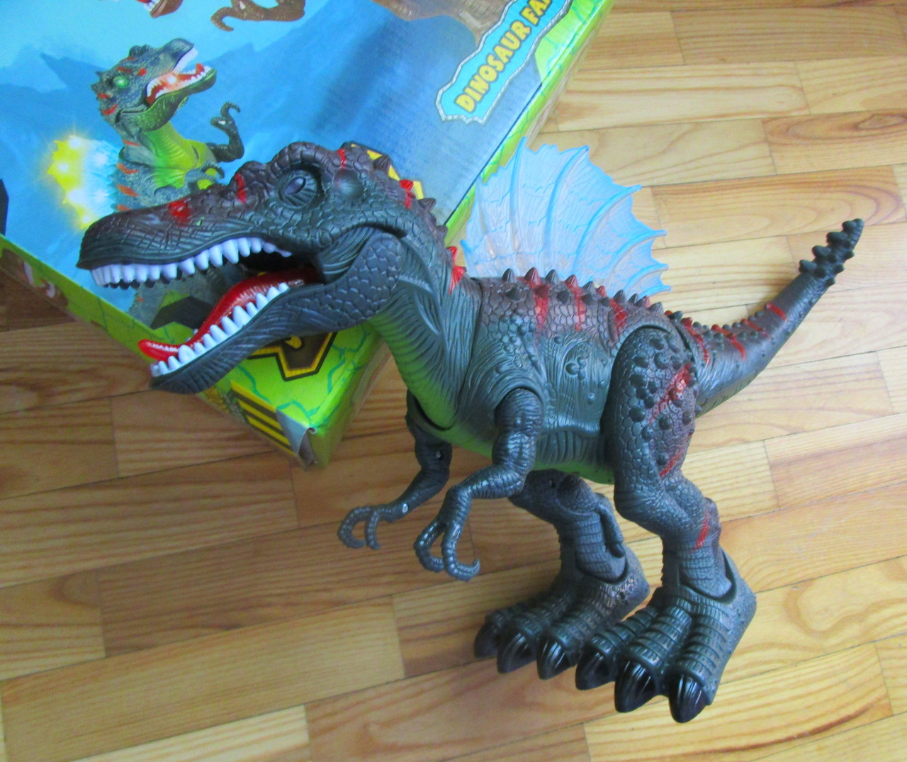 Игрушка динозавр SPINOSAURUS свет+звук+ходит арт.6661 - фото 4 - id-p7219918