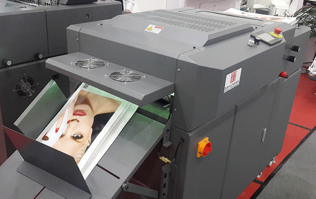 PRO-390A - автоматическая машина для сплошной УФ-лакировки - фото 2 - id-p60984804