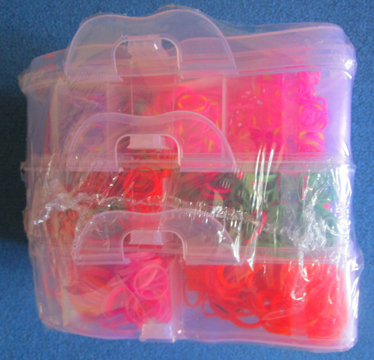 Набор резинок для плетения "бабочка"+станок+аксессуары 4200штук - фото 3 - id-p7624445