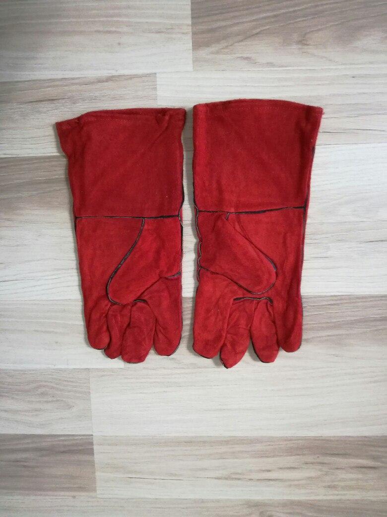 Перчатки кожаные (спилковые) красные на подкладке, длина: 35см, размер 10,5,