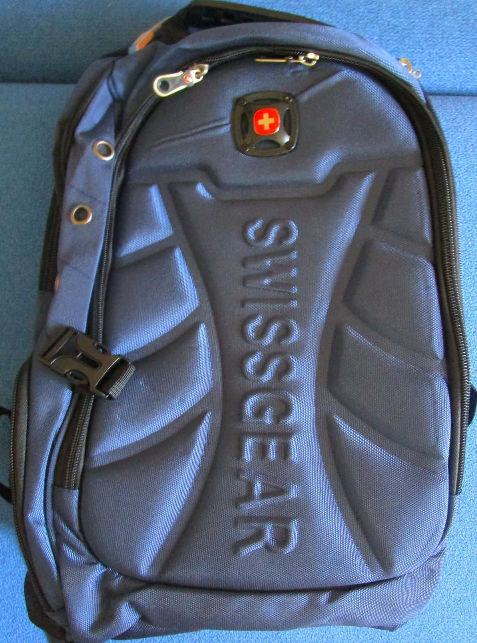 Рюкзак  SwissGear с usb выходом