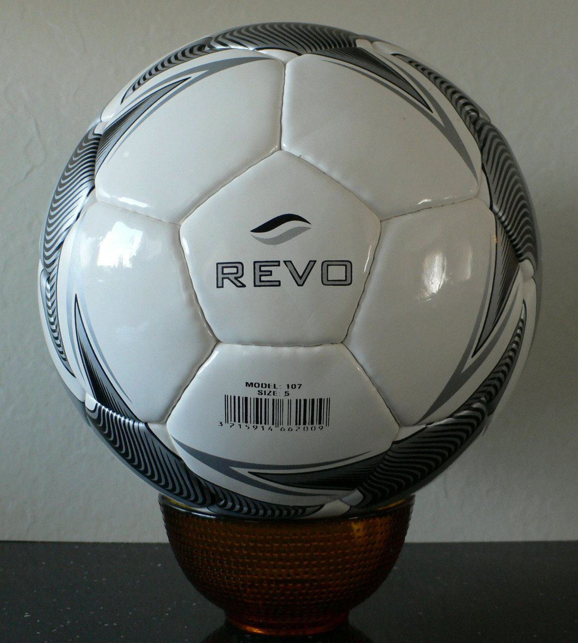 Футбольные мячи EXCALIBUR Футбольный мяч Revo - фото 1 - id-p65680599