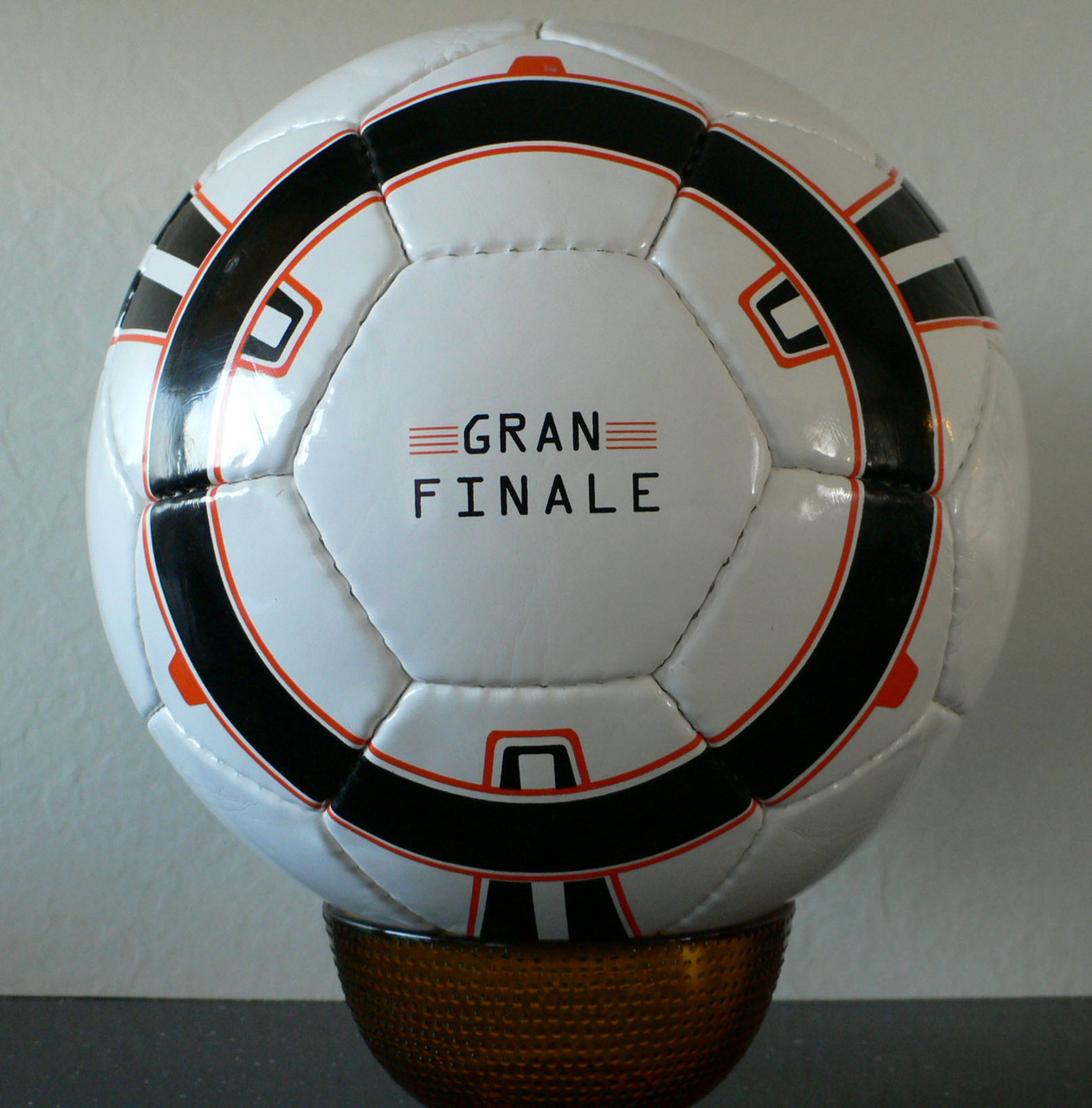 Футбольные мячи EXCALIBUR Футбольный мяч Gran Finale - фото 1 - id-p65680600