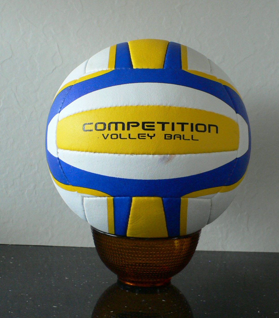 Волейбольные мячи EXCALIBUR Мяч волейбольный Competition - фото 1 - id-p65868913