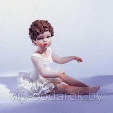 Фарфоровая кукла Carolyn (170) h. 17см