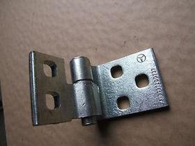 Петля двери левая Mercedes-Benz