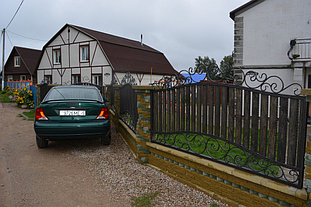 Забор с воротами д.Черкасы (ковка с деревом) 2