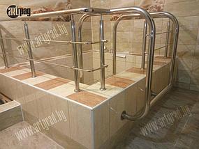 Лестница в бассейн с ограждением. Витебск 2017 3