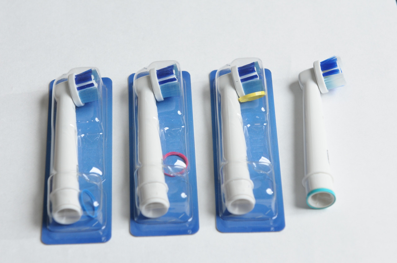 Насадка сменная для зубной щетки Braun Oral-B Precision Clean EB20 (1 шт) - фото 6 - id-p67413986