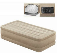 Надувная кровать Ultra Plush Bed 99*191*46 см. со встроенным насосом Intex 64456