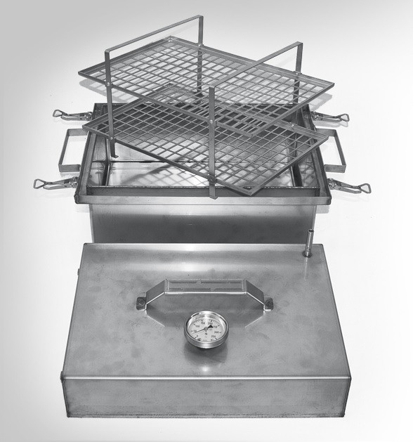 Коптилка Grillbox горячего копчения с гидрозатвором GR0008 - фото 1 - id-p67759766