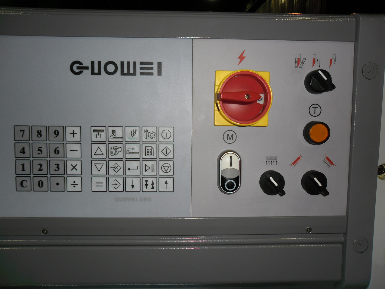 Бумагорезательная машина Guowei QZYK 78K - фото 4 - id-p67794395