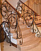 Перила для лестниц деревянные с кованым ограждением, фото 6