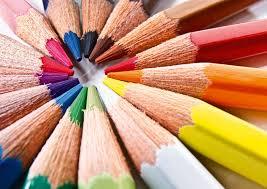 Цветные карандаши и мелки