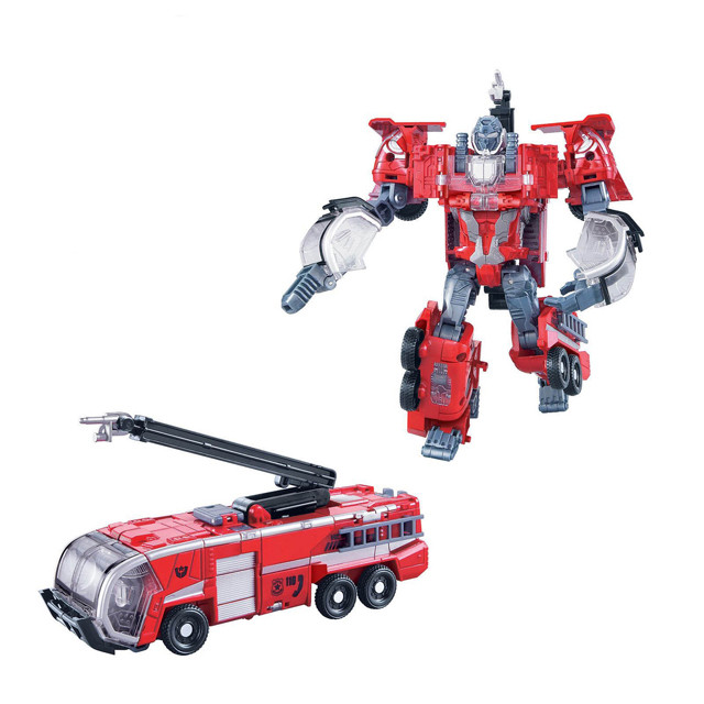 Робот обладает могущественной непобедимой силой и всего за пару манипуляций с легкостью перевоплощается в компактную пожарную машину на колесах.  