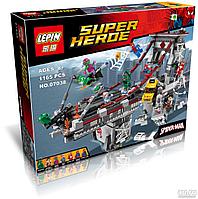 Конструктор Super Heroes "Дуэль воинов с сетями на мосту" 1165 деталей, LEPIN 07038