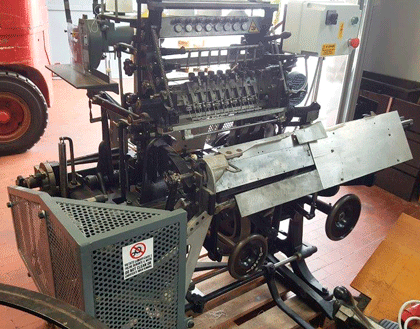 Ниткошвейная машина SMYTH SM14 FRECCIA (Италия) полуавтоматическая - фото 2 - id-p68855661