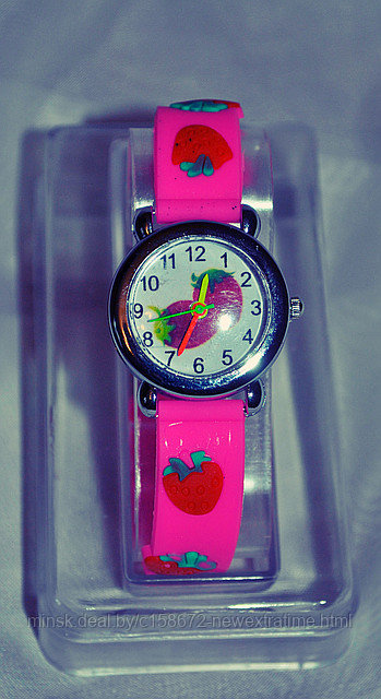 Часы детские strawberries