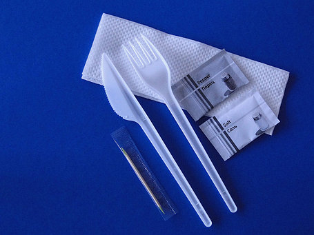 Набор одноразовой посуды Н-6 Белый (салфетка бумажная, нож, вилка, соль, перец, зубочистка), фото 2
