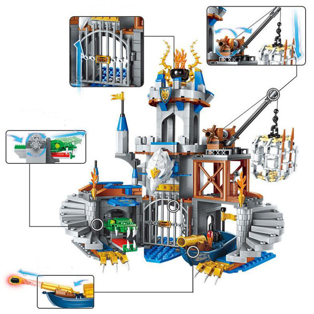 Собрав такой конструктор ребенок получит огромный корабль, замок с рыцарями, пушками и прочими аксессуарами для увлекательной игры. 
