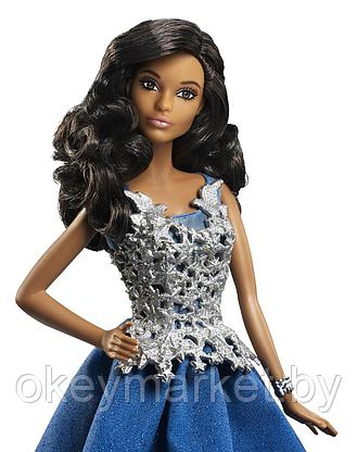Коллекционная праздничная кукла Barbie в синем платье DGX99, фото 3