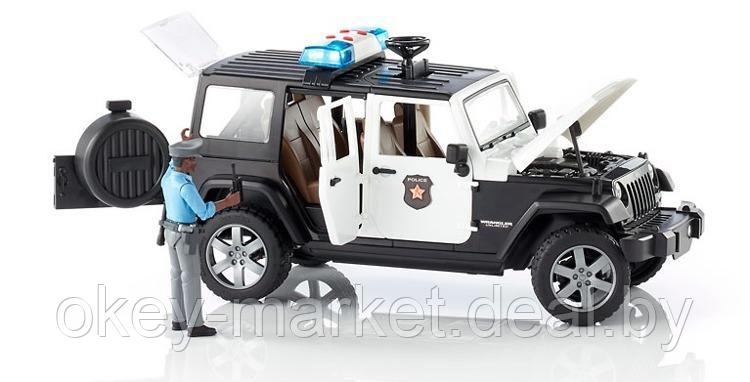 Игрушка Bruder Полицейский Jeep Wrangler Unlimited с фигуркой 02527 - фото 3 - id-p69772390