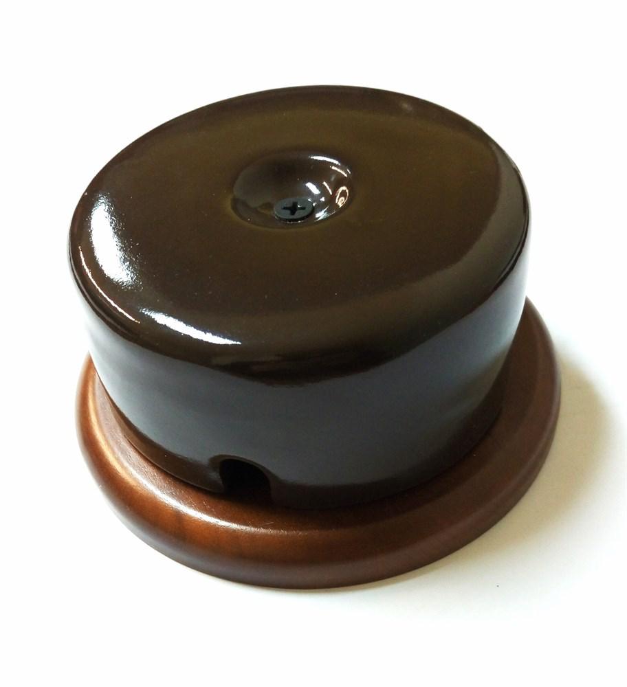 Lindas Распределительная коробка  на подложке d 90mm, цвет коричневый