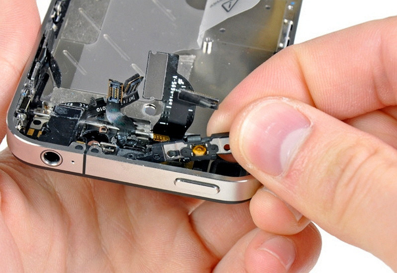 Замена/ремонт кнопки включения в iPhone