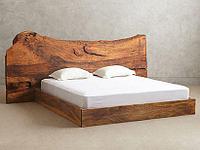 Кровать из массива дерева с изголовьем из слэба (пример)