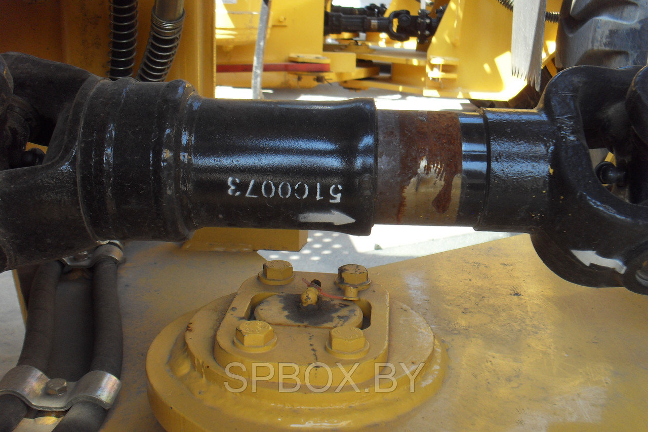 Вал карданный средний LiuGong CLG835, CLG836, ZL30E