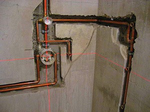 Укладка канализационных труб в частном доме, монтаж труб канализации - фото 5 - id-p72922769