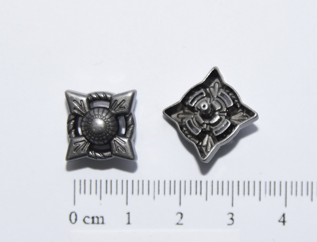 Дизайнерское украшение QC-10