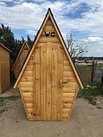 Туалет дачный деревянный "Теремок" блок хаус,крыша-битумная черепица