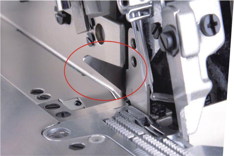 Промышленная швейная машина JACK JK-799S-4-M03/333 четырехниточная (оверлок) с обрезкой нити - фото 3 - id-p73745774